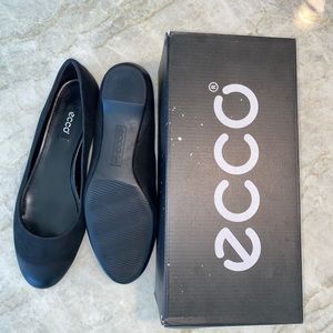 Ecco Black Leather Flats, Size 10-10.5/EU 41